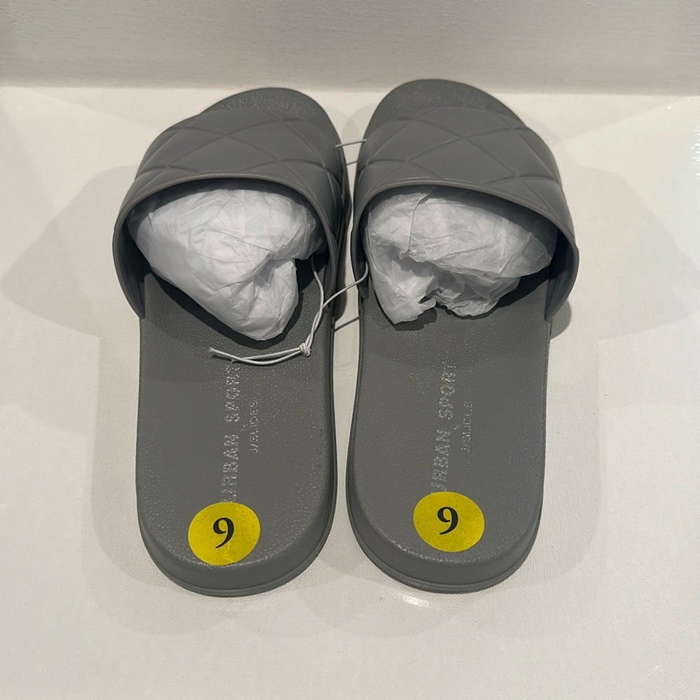 🌸🌸NWT Urban Sport Fabio Slide sandals - Size 9